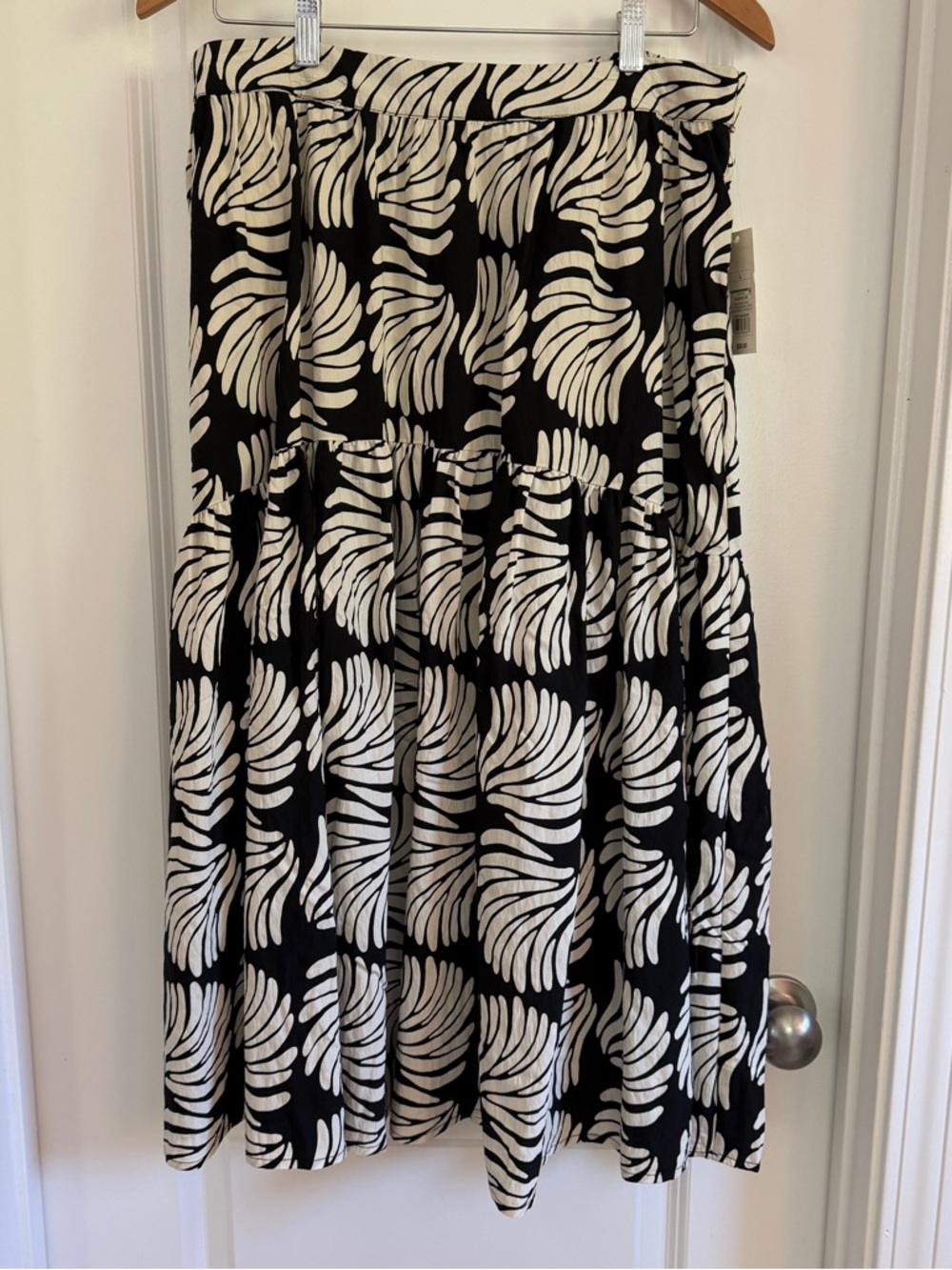 A New Day Black and White Printed Tiered Midi Skirt ~ Size Large